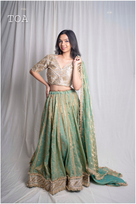“Swarnika” – Kanjivaram Tissue Silk Skirt Set