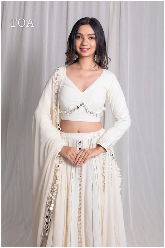 Hanging Mirror Blouse Only