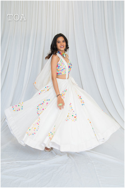 Shades Of Mirror Collection - Pop Vibe Outfit 2.O - Cream Off White