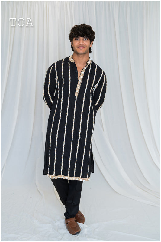 Shades Of Threads - Kurta - Black