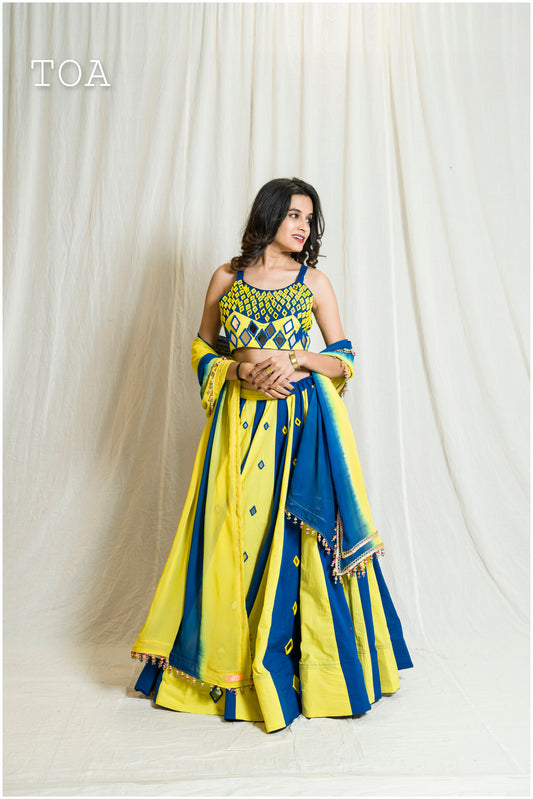 💙💛Pop Up Mirror Outfit Blue to Yellow💙💛