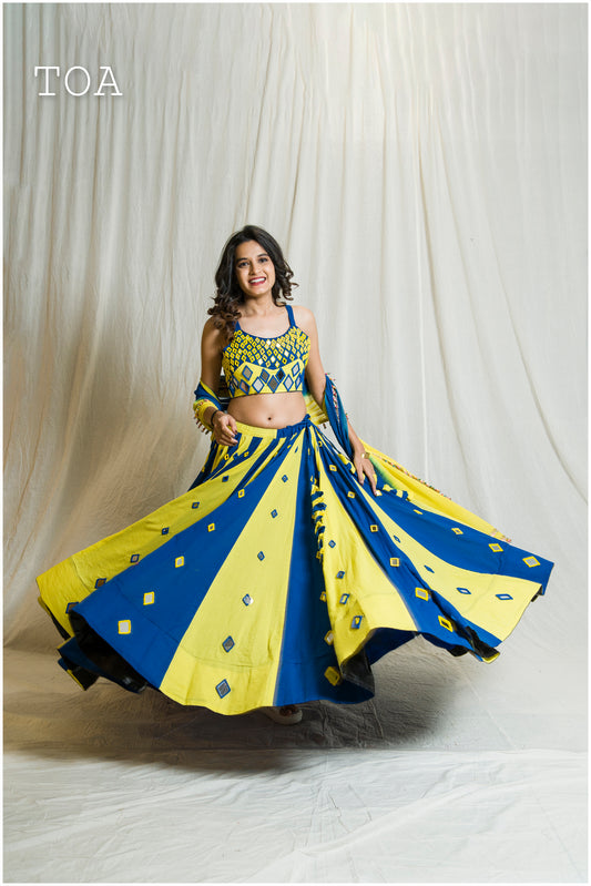 💙💛Pop Up Mirror Outfit Blue to Yellow💙💛