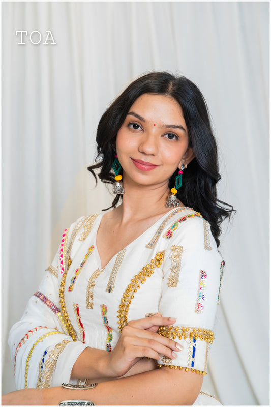 Shades of Border - EL Top - Off White