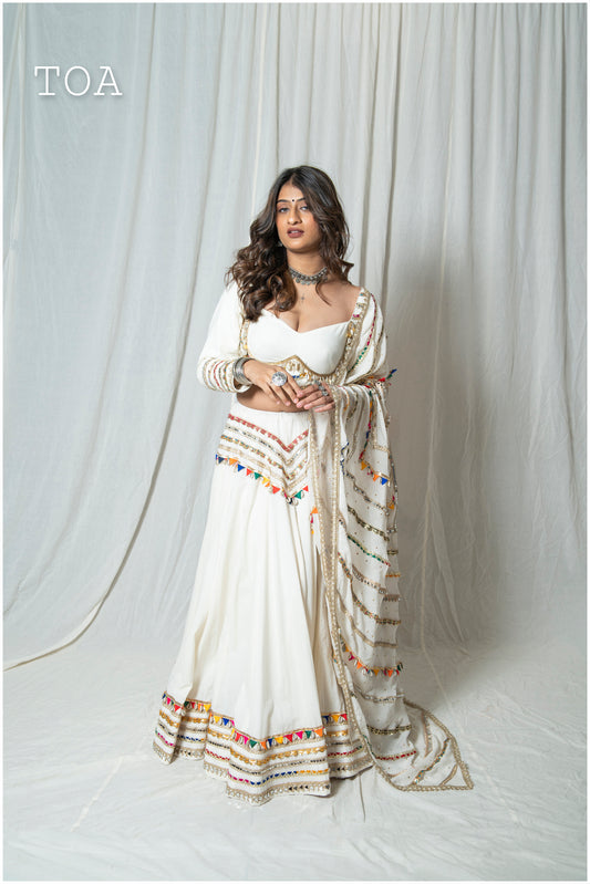 Taam Jham 3.O FL Off White Set