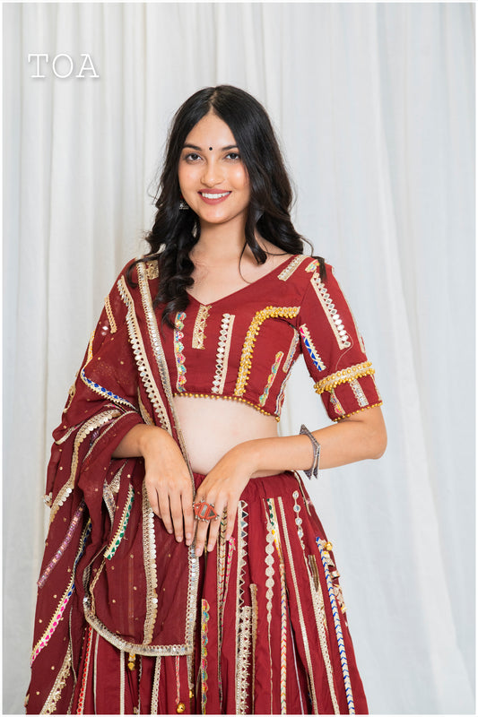 Shades of Border - EL Top - Maroon