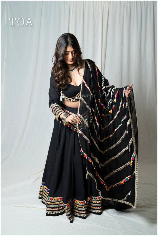 Taam Jham Dupatta - Black