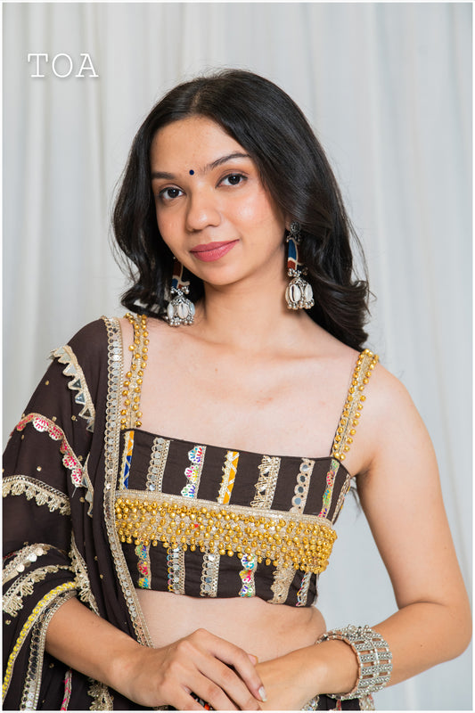 Shades of Border - SP Top - Brown