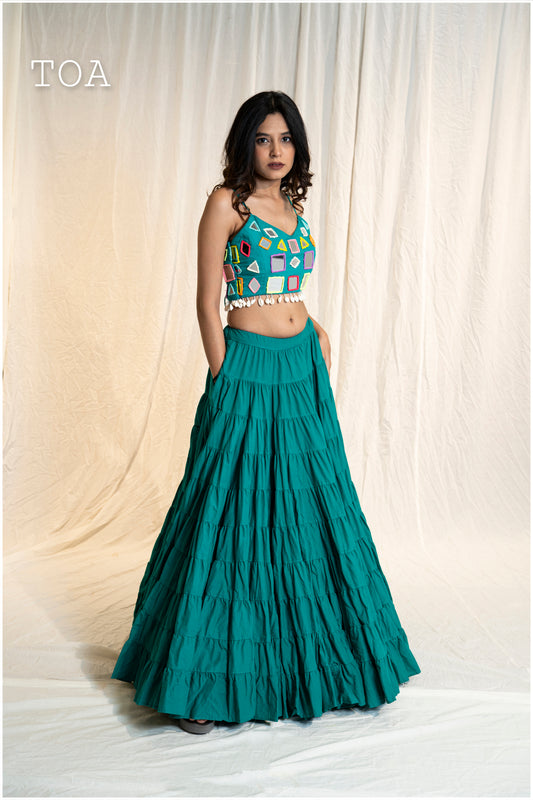 RAMA 40+ meters Tier Skirt & Pop up Top