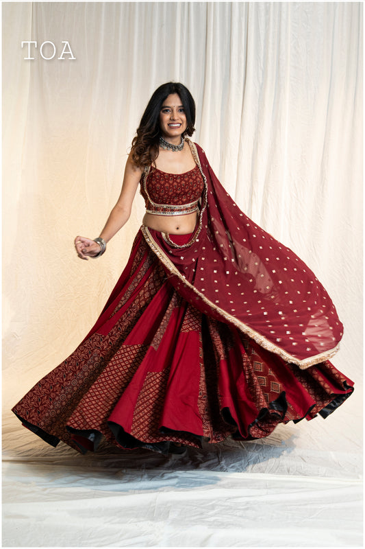 Ajab Gajab Ajrakh - Maroon