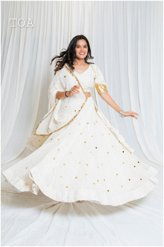 Shades Of Mirror - Sequin Sitara Golden Mirror & Lampi Outfit - Off White