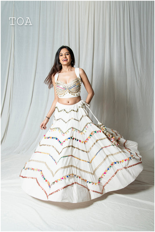 Off White To Pink ZigZag Zariya Skirt Set