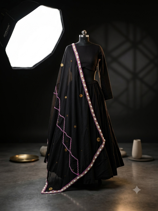 Black show-stopper dupatta