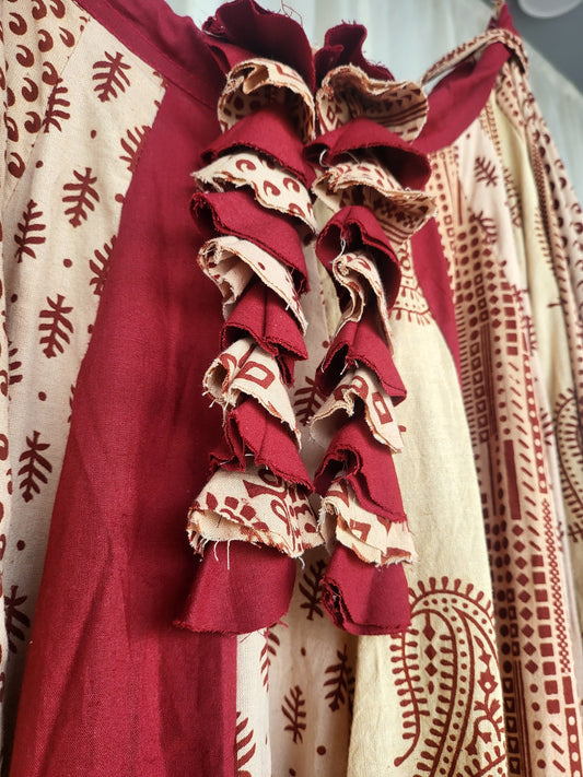 Ajab Gajab Maroon & White Gamthi