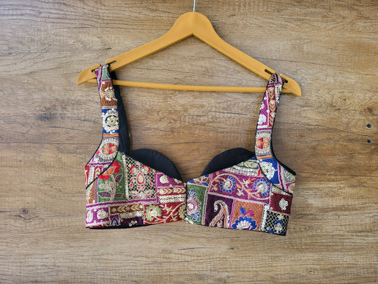 Vintage Vibe Horizontal B neck Top