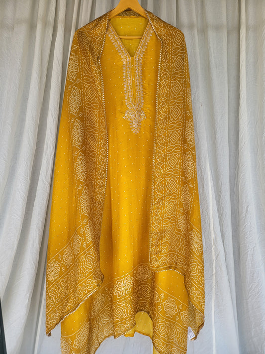 Yellow Muslin Bandhani Heavy Semi-Stitched Premium Suits