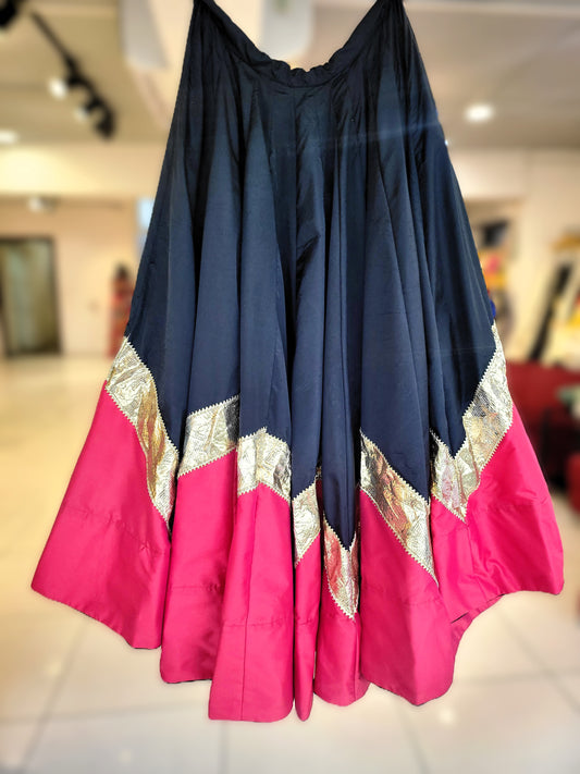 Laal Kala Lampi Skirt