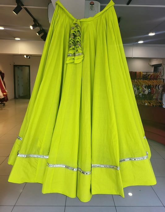 Lime Green Single Line Border 15 Meters Flare