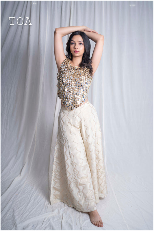 Noor-e-Sheesha Top