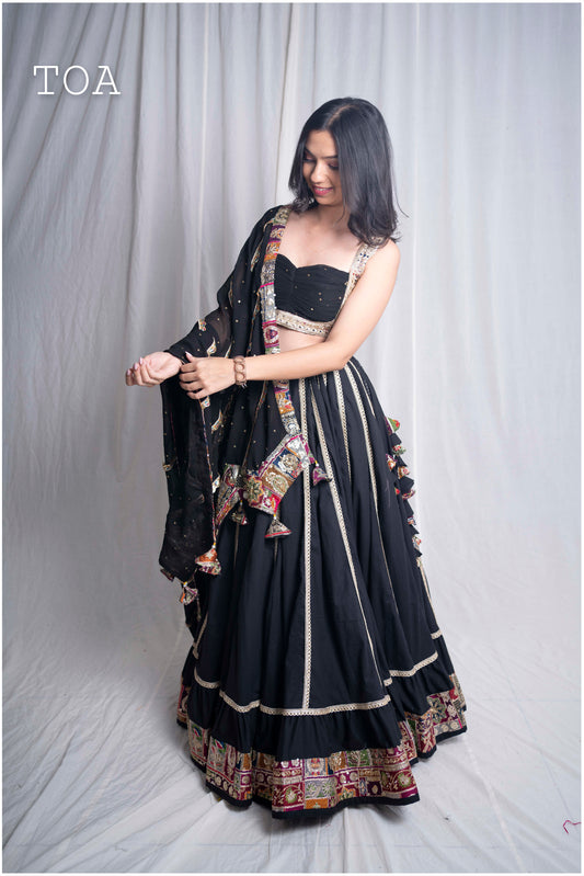 Pleated Georgette Neck Vintage Vibe Set