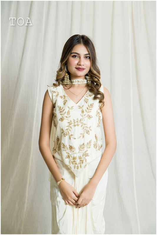 Cream White Indo Outfit