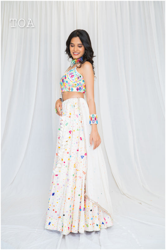 Shades Of Mirror Collection - Pop Vibe Outfit 1.O - Off White
