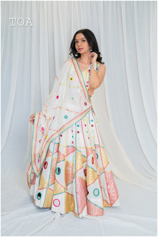 Shades Of Mirror - Atrangi Mirror Outfit - Royale White