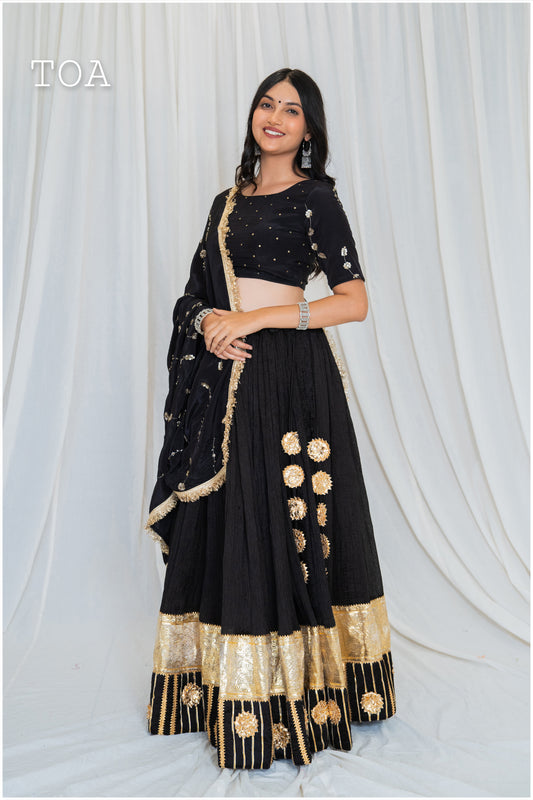 Shades Of Lampi - Crush Silk Sona Lampi Outfit - Black