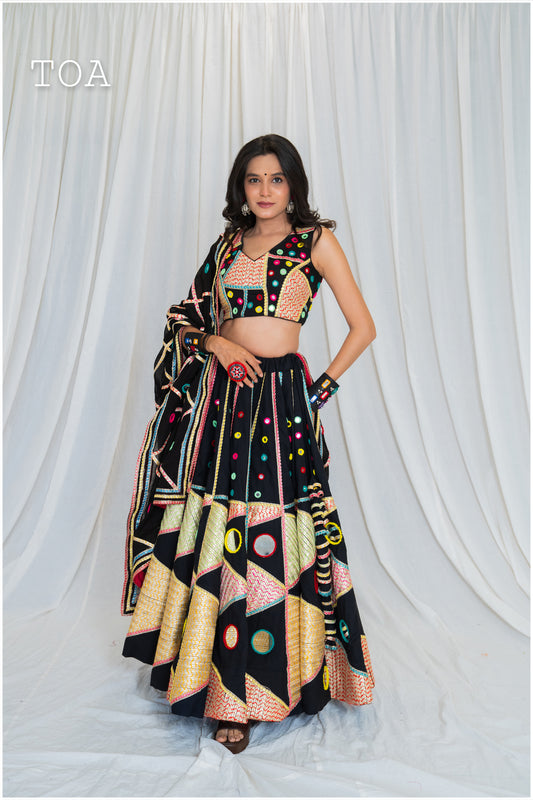 Shades Of Mirror - Atrangi Mirror Outfit - Royale Black