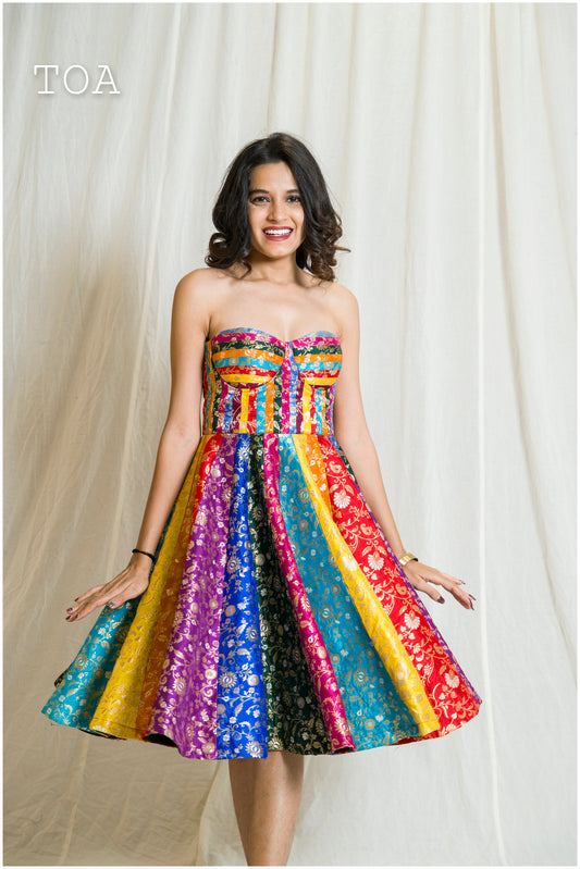 रंगीन Corset Dress 1.O
