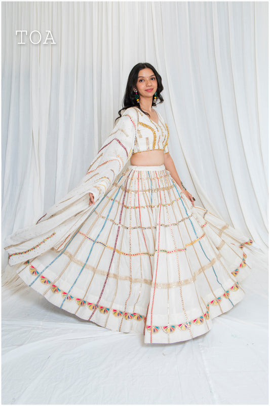 Shades of Border - Checks EL Outfit 3.0 - Off White