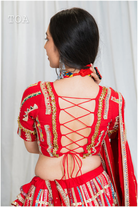 Shades of Border - EL Top - Red