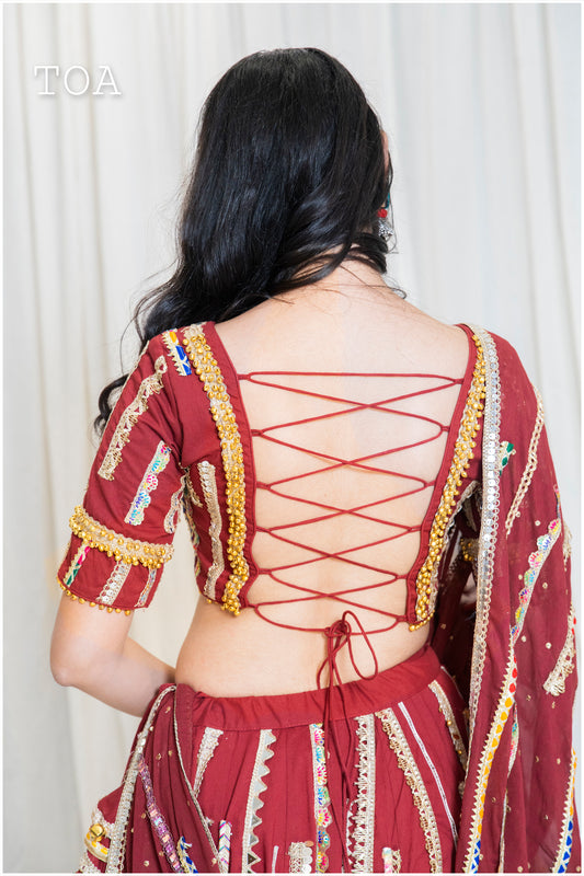 Shades of Border - EL Top - Maroon