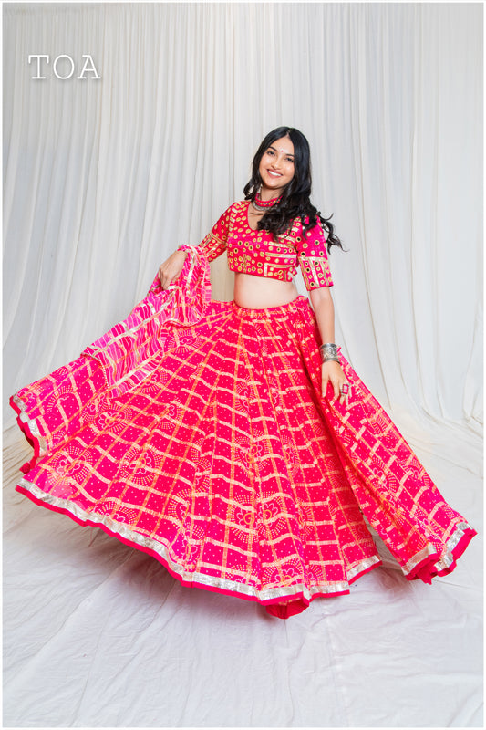 Shades Of Lampi - Gharchola Bandhani & Lampi Skirt Flare 15 Meters - Pink
