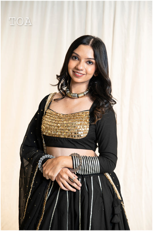Gold Gleam Black Top
