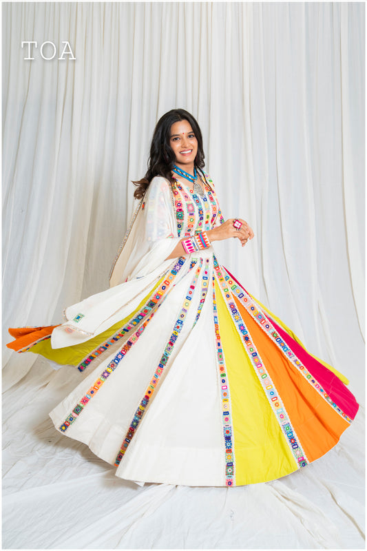 Shades Of Mirror - The Ghera Kaleidoscope - EL Outfit