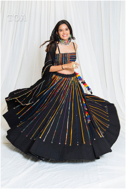 Shades of Threads - Show Stopper Dori Outfit - Black