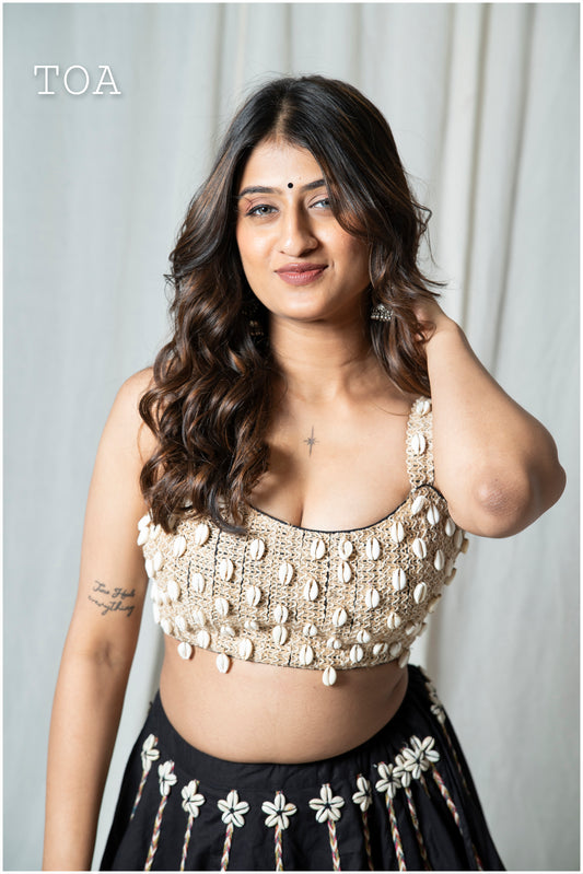 Handloom Jute Shells Spegatti Top Only (Base Black)