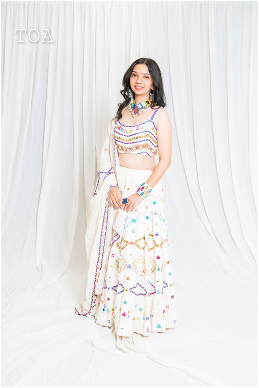 Shades of Threads - The Show Stopper Boho Outfit
