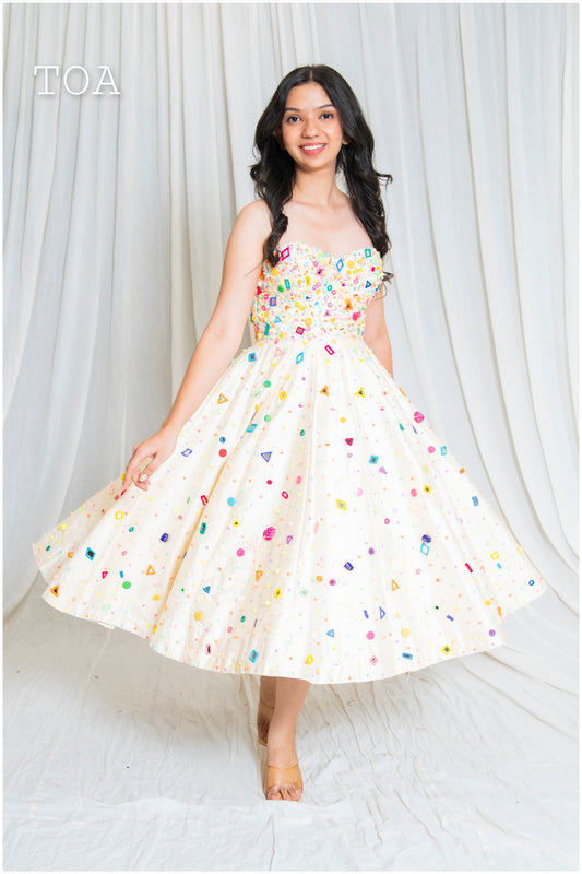 Pop Up Vibe Corset Dress - Cream white