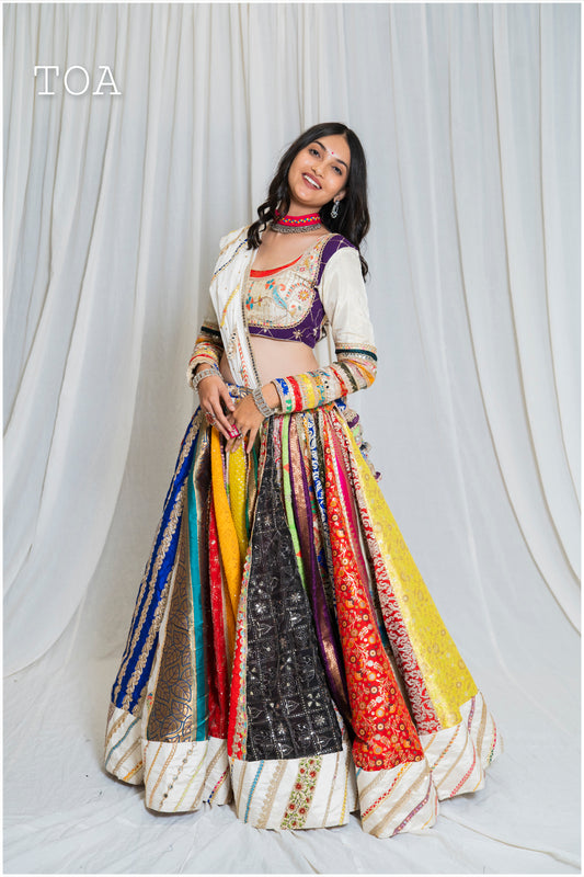 Shades Of Border - Satrangi Outfit 1.O