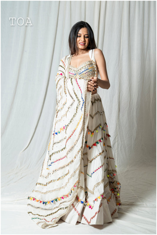 Off White ZigZag Zariya Skirt Set