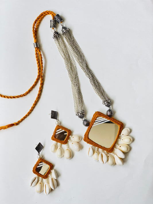 Mustard Mirror & Shells Necklace - JJ