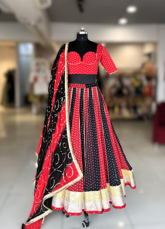 Red & Black Bandhani Georgette Lampi Set
