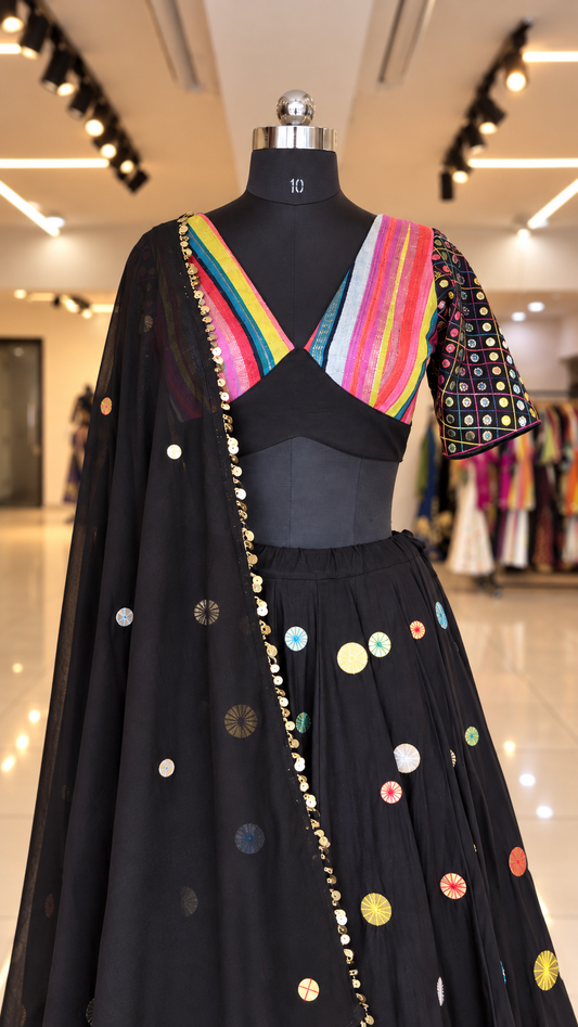 Tamba Twirl Outfit 3.O - Black