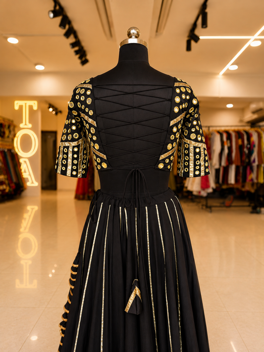 Shades Of Lampi - Golden Lampi & Mirror Top - Black